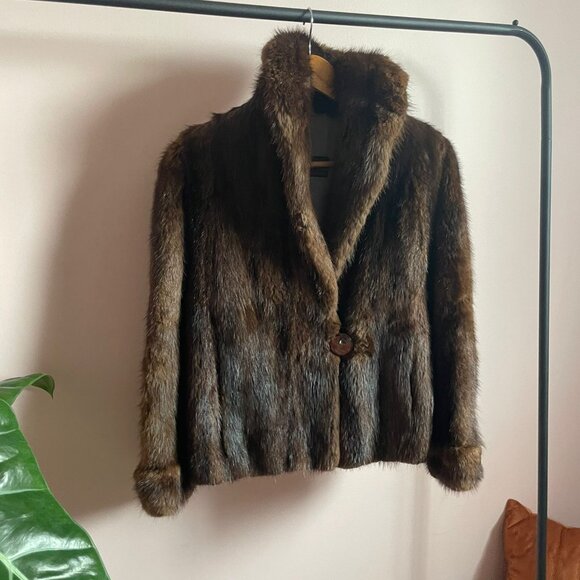 John McKay Ltd. Original Vintage Fur Coat from 1900's - Picture 2 of 5